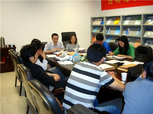 无码影片
党委召开支部书记会议落实大学生质量工程推进会各项工作